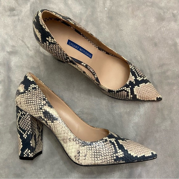 Stuart Weitzman Adria Python Print Pointed Toe Leather Pumps Size 8.5 - Picture 3 of 12